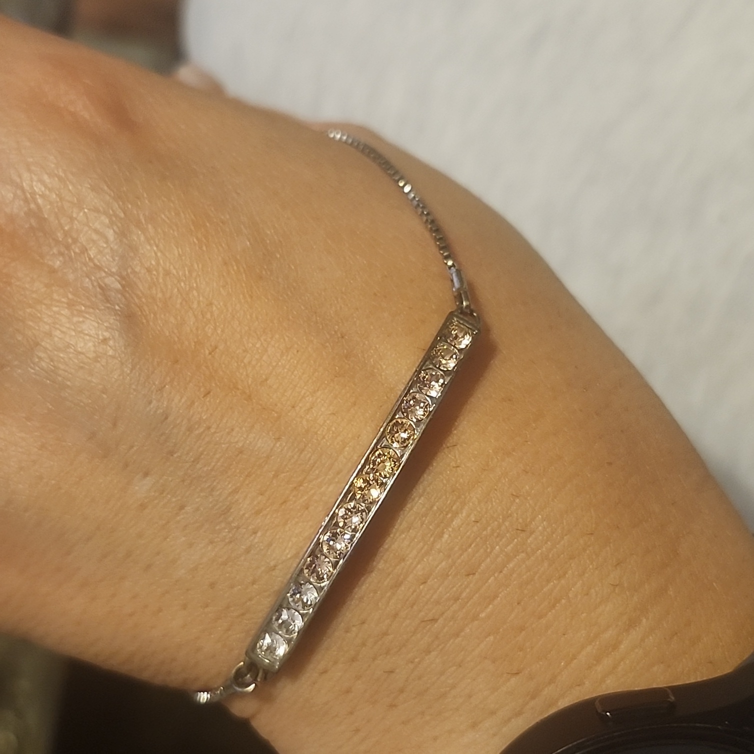 Elegant Silver Bracelet With Crystal Accents 15$